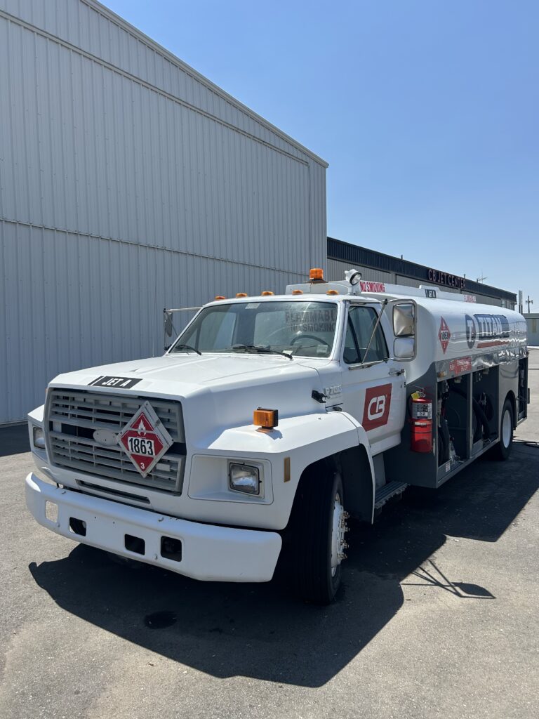 1989 Ford F700 2800 Gallon Jet A Fuel Truck