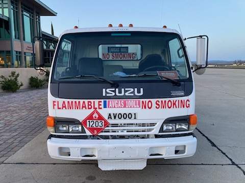 1,000 Gallon, 100LL Truck, Isuzu (2002)