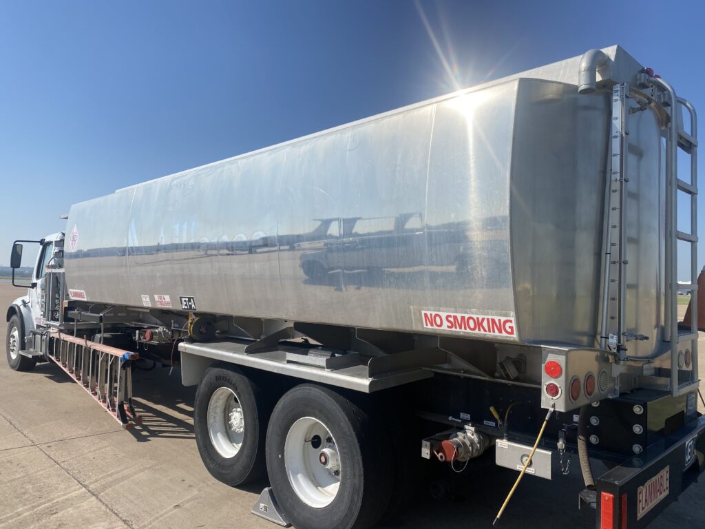 2012 7000 Gallon Jet A Fuel Truck