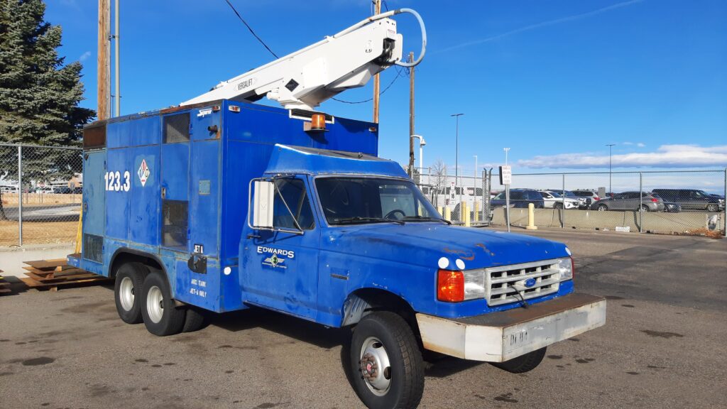 1989 F-350 Superior De-Ice Truck