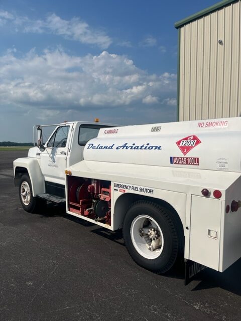 1986 Ford F600 Avgas 100LL 715 Gallon