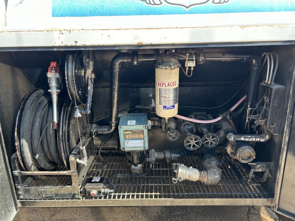 1977 International 1200gal Avgas Truck *Stainless