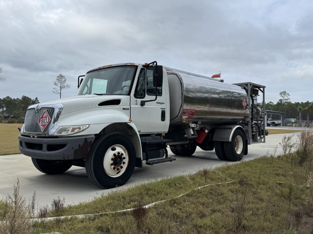 2008 International Navistar 3000 Gallon Jet-A